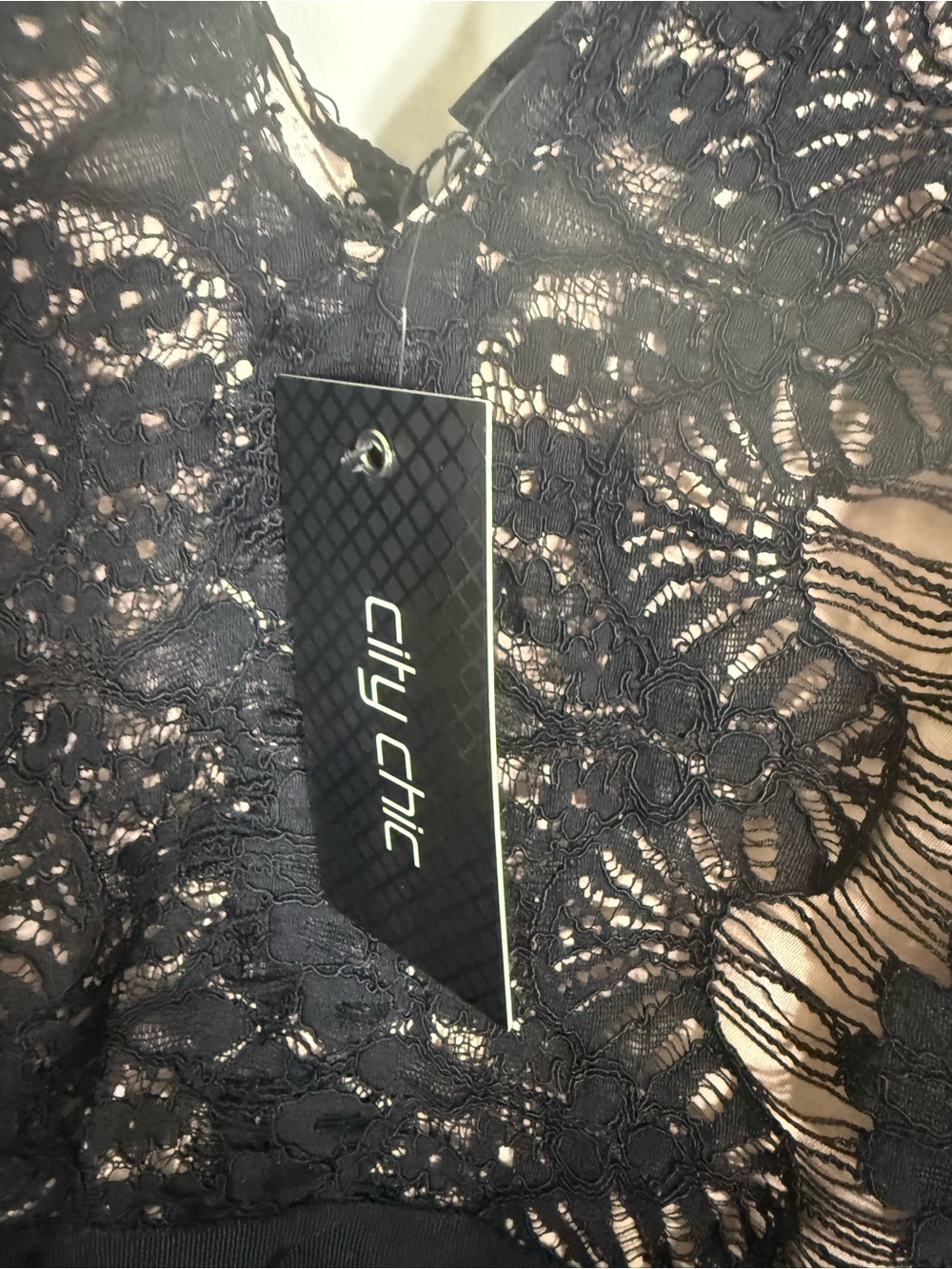 NWT City Chic Rare Beauty Black Lace Midi Dress Size 18 - Picture 8 of 9